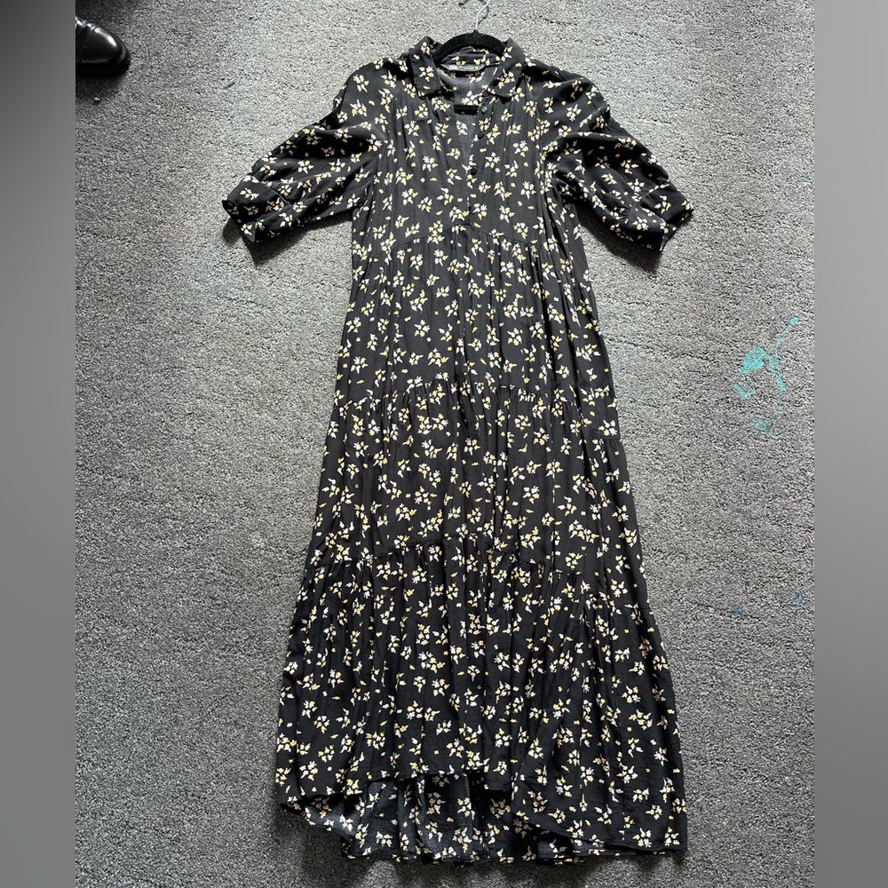 Zara floral midi dress Women’s XS